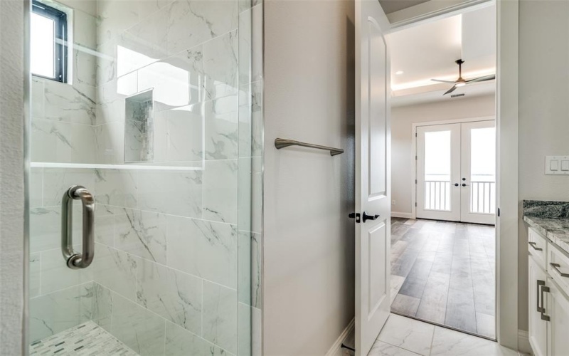18023 Lake Ray Hubbard Drive, Forney, TX 75126, 5 Bedrooms Bedrooms, ,6 BathroomsBathrooms,Residential,For Sale,18023 Lake Ray Hubbard Drive,20969609