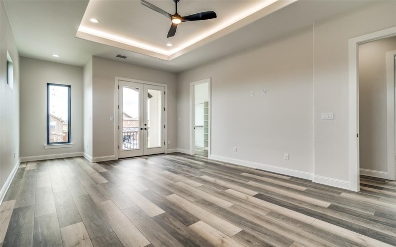 18023 Lake Ray Hubbard Drive, Forney, TX 75126, 5 Bedrooms Bedrooms, ,6 BathroomsBathrooms,Residential,For Sale,18023 Lake Ray Hubbard Drive,20969609