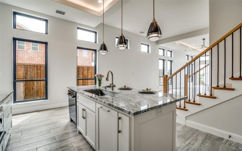 18023 Lake Ray Hubbard Drive, Forney, TX 75126, 5 Bedrooms Bedrooms, ,6 BathroomsBathrooms,Residential,For Sale,18023 Lake Ray Hubbard Drive,20969609
