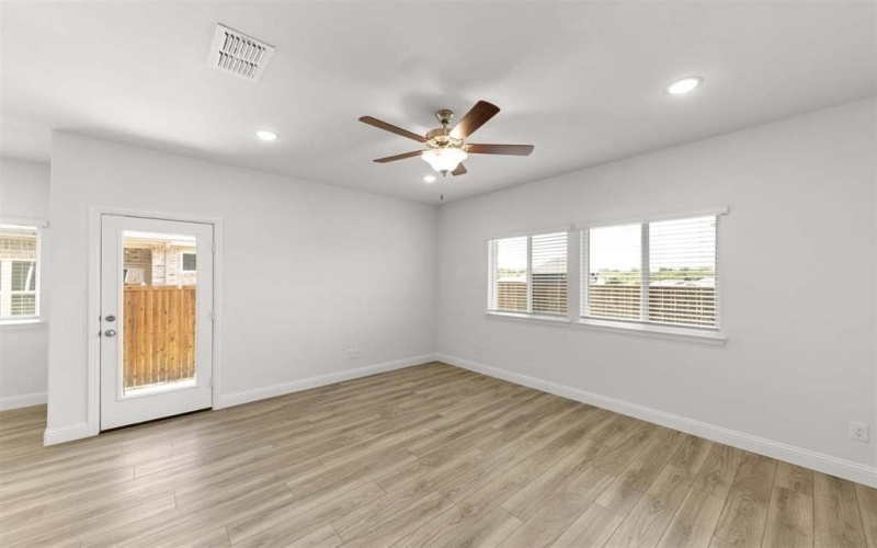 214 Griffith Drive, Princeton, TX 75407, 3 Bedrooms Bedrooms, ,2 BathroomsBathrooms,Residential,For Sale,214 Griffith Drive,20969731