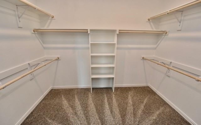2604 Donella Drive, Denton, TX 76207, 4 Bedrooms Bedrooms, ,3 BathroomsBathrooms,Residential,For Sale,2604 Donella Drive,20963534