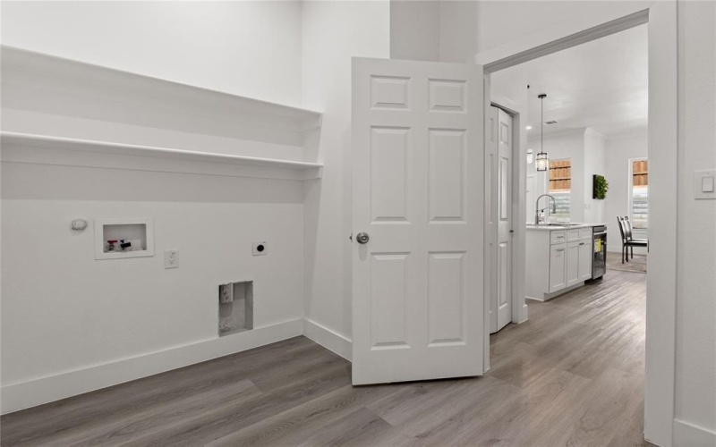 403 S Kentucky Street, McKinney, TX 75069, 4 Bedrooms Bedrooms, ,3 BathroomsBathrooms,Residential,For Sale,403 S Kentucky Street,20965001