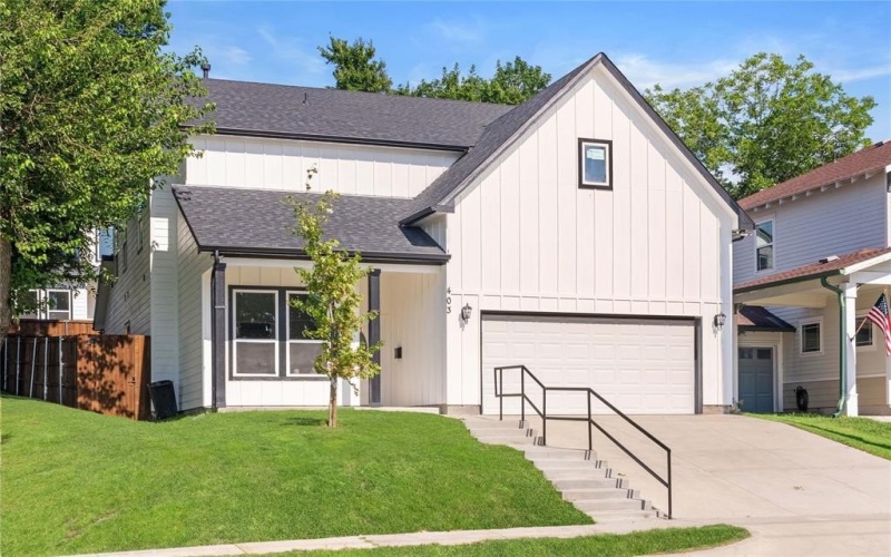 403 S Kentucky Street, McKinney, TX 75069, 4 Bedrooms Bedrooms, ,3 BathroomsBathrooms,Residential,For Sale,403 S Kentucky Street,20965001