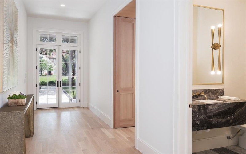 3725 Stratford Avenue, Highland Park, TX 75205, 5 Bedrooms Bedrooms, ,7 BathroomsBathrooms,Residential,For Sale,3725 Stratford Avenue,20968285