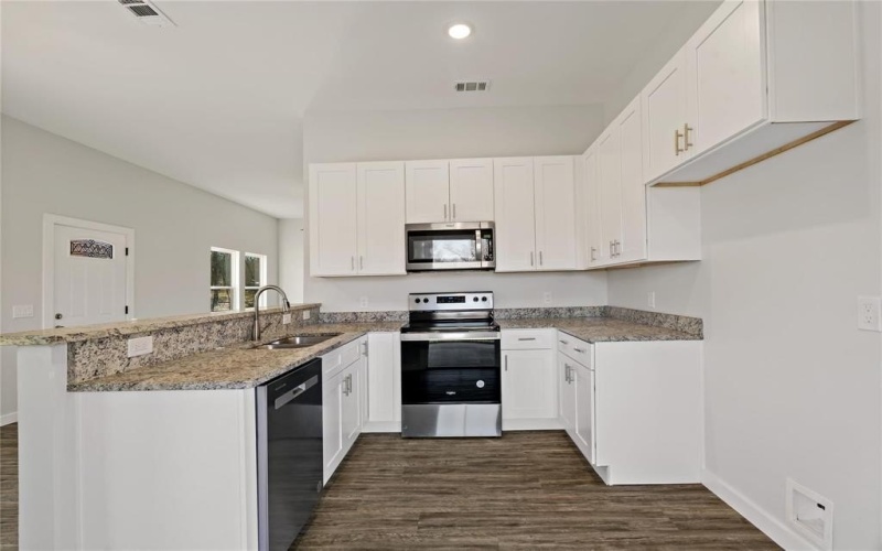 1410 FITZHUGH AVENUE, Paris, TX 75460, 3 Habitaciones Habitaciones , ,2 BañosBaños,Residential Lease,En Alquiler,1410 FITZHUGH AVENUE,20968418