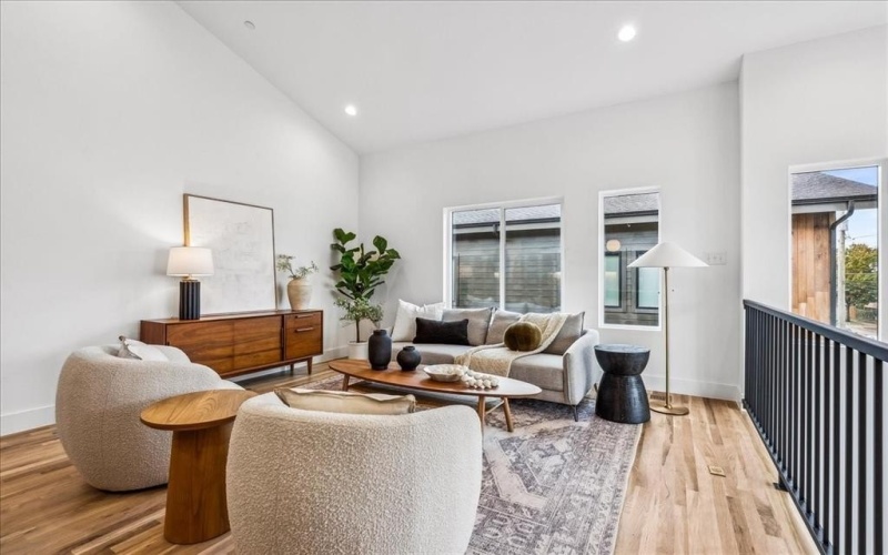 2138 Lovedale Avenue #102, Dallas, TX 75235, 2 Habitaciones Habitaciones , ,2 BañosBaños,Residential,En Venta,2138 Lovedale Avenue,20968471