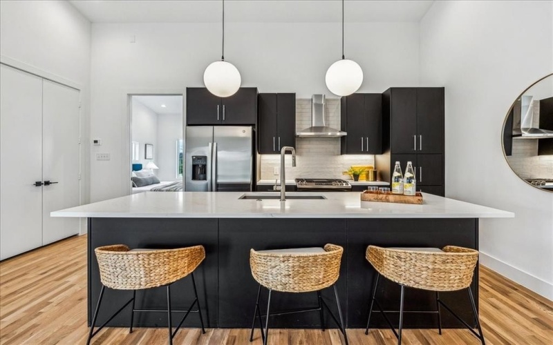 2138 Lovedale Avenue #102, Dallas, TX 75235, 2 Habitaciones Habitaciones , ,2 BañosBaños,Residential,En Venta,2138 Lovedale Avenue,20968471