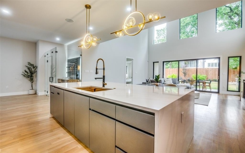 2018 Euclid Avenue, Dallas, TX 75206, 6 Bedrooms Bedrooms, ,5 BathroomsBathrooms,Residential,For Sale,2018 Euclid Avenue,20968517