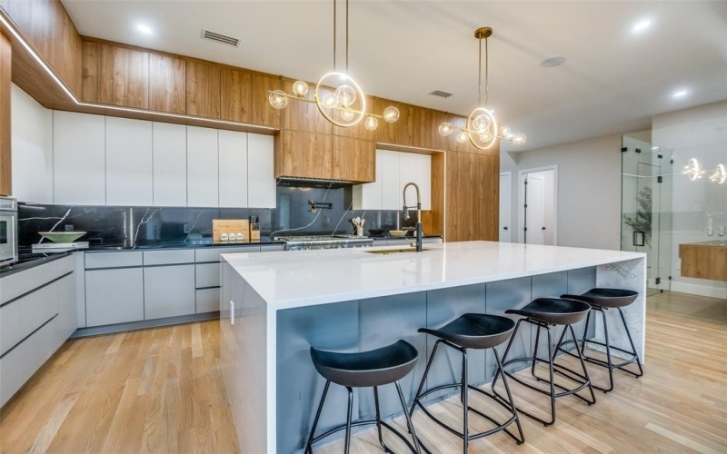 2018 Euclid Avenue, Dallas, TX 75206, 6 Bedrooms Bedrooms, ,5 BathroomsBathrooms,Residential,For Sale,2018 Euclid Avenue,20968517