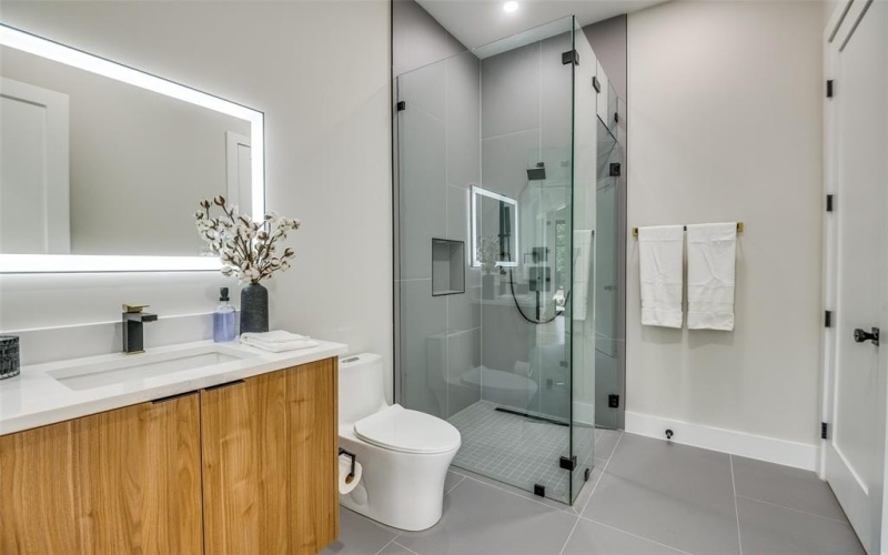 2018 Euclid Avenue, Dallas, TX 75206, 6 Bedrooms Bedrooms, ,5 BathroomsBathrooms,Residential,For Sale,2018 Euclid Avenue,20968517