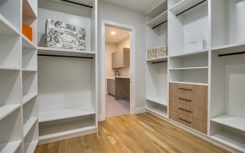 2018 Euclid Avenue, Dallas, TX 75206, 6 Bedrooms Bedrooms, ,5 BathroomsBathrooms,Residential,For Sale,2018 Euclid Avenue,20968517