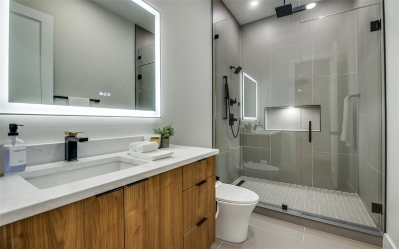 2018 Euclid Avenue, Dallas, TX 75206, 6 Bedrooms Bedrooms, ,5 BathroomsBathrooms,Residential,For Sale,2018 Euclid Avenue,20968517