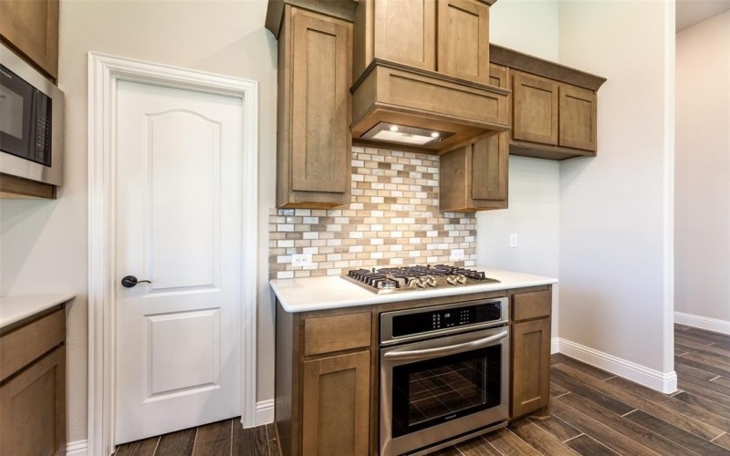 1304 Lancaster Drive, McKinney, TX 75071, 4 Bedrooms Bedrooms, ,3 BathroomsBathrooms,Residential,For Sale,1304 Lancaster Drive,20969814