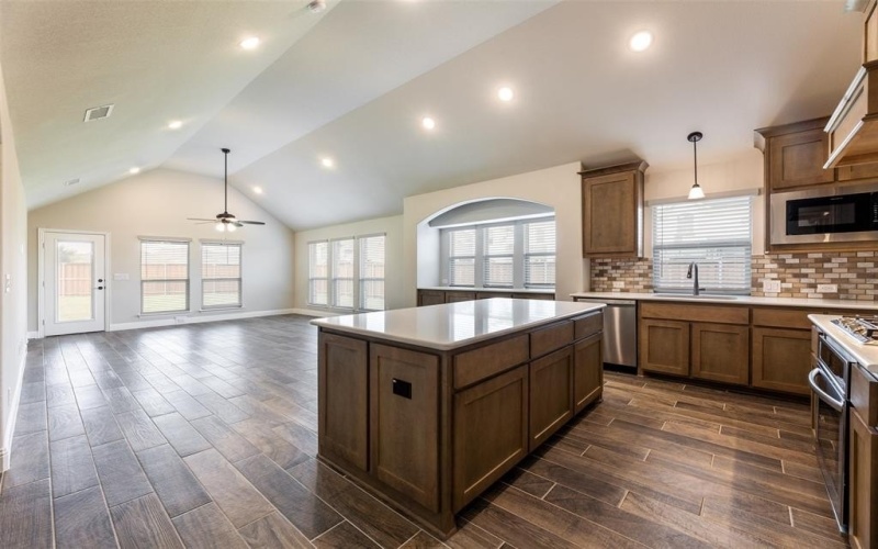 1304 Lancaster Drive, McKinney, TX 75071, 4 Bedrooms Bedrooms, ,3 BathroomsBathrooms,Residential,For Sale,1304 Lancaster Drive,20969814