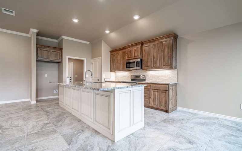 2600 Creek Drive, Granbury, TX 76048, 3 Bedrooms Bedrooms, ,2 BathroomsBathrooms,Residential,For Sale,2600 Creek Drive,20969878