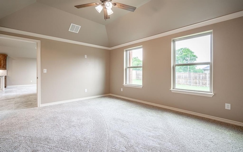 2600 Creek Drive, Granbury, TX 76048, 3 Bedrooms Bedrooms, ,2 BathroomsBathrooms,Residential,For Sale,2600 Creek Drive,20969878