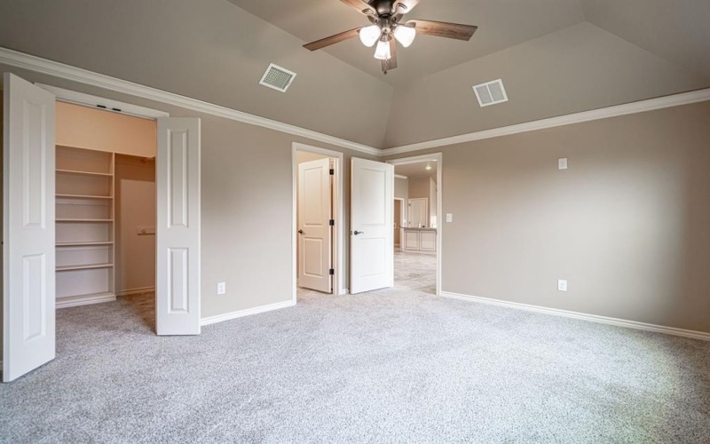 2600 Creek Drive, Granbury, TX 76048, 3 Bedrooms Bedrooms, ,2 BathroomsBathrooms,Residential,For Sale,2600 Creek Drive,20969878
