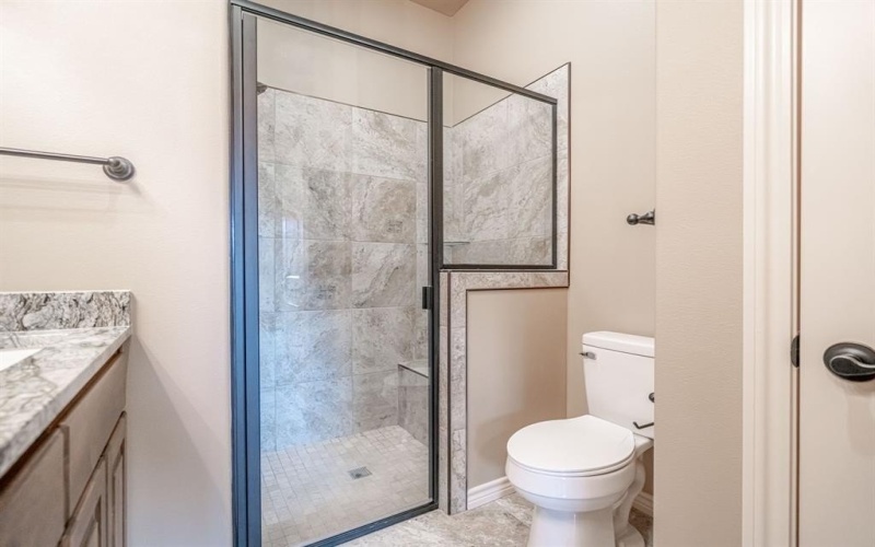 2600 Creek Drive, Granbury, TX 76048, 3 Bedrooms Bedrooms, ,2 BathroomsBathrooms,Residential,For Sale,2600 Creek Drive,20969878