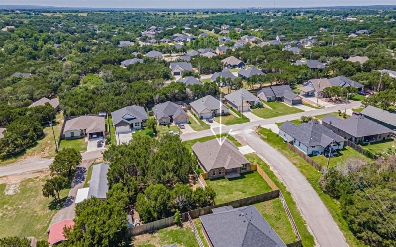 2600 Creek Drive, Granbury, TX 76048, 3 Bedrooms Bedrooms, ,2 BathroomsBathrooms,Residential,For Sale,2600 Creek Drive,20969878