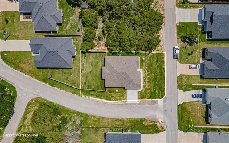 2600 Creek Drive, Granbury, TX 76048, 3 Bedrooms Bedrooms, ,2 BathroomsBathrooms,Residential,For Sale,2600 Creek Drive,20969878