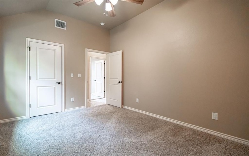2600 Creek Drive, Granbury, TX 76048, 3 Bedrooms Bedrooms, ,2 BathroomsBathrooms,Residential,For Sale,2600 Creek Drive,20969878