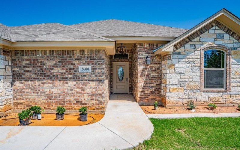 2600 Creek Drive, Granbury, TX 76048, 3 Bedrooms Bedrooms, ,2 BathroomsBathrooms,Residential,For Sale,2600 Creek Drive,20969878