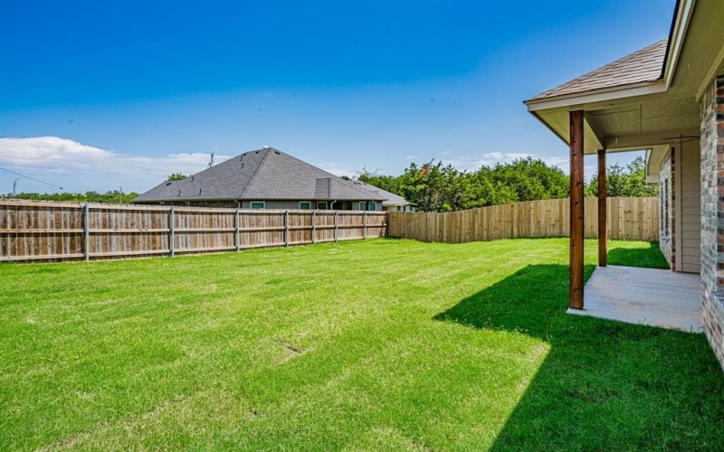 2600 Creek Drive, Granbury, TX 76048, 3 Bedrooms Bedrooms, ,2 BathroomsBathrooms,Residential,For Sale,2600 Creek Drive,20969878