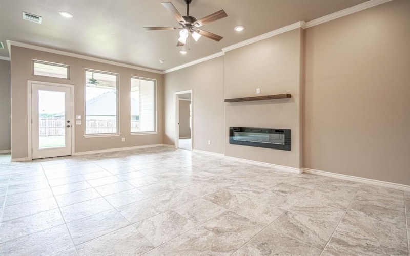 2600 Creek Drive, Granbury, TX 76048, 3 Bedrooms Bedrooms, ,2 BathroomsBathrooms,Residential,For Sale,2600 Creek Drive,20969878
