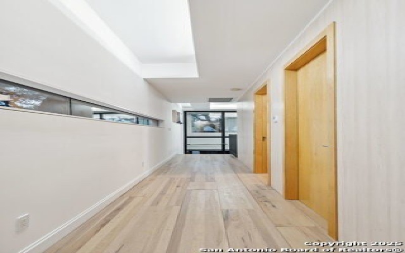 4139 CLIFF OAKS ST, San Antonio, TX 78229-3536, 4 Habitaciones Habitaciones , ,5 BañosBaños,Residential,En Venta,4139 CLIFF OAKS ST,1859474