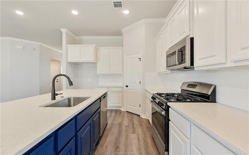 6436 Raleigh, College Station, TX 77845, 4 Bedrooms Bedrooms, ,3 BathroomsBathrooms,Residential,For Sale,6436 Raleigh,25006914