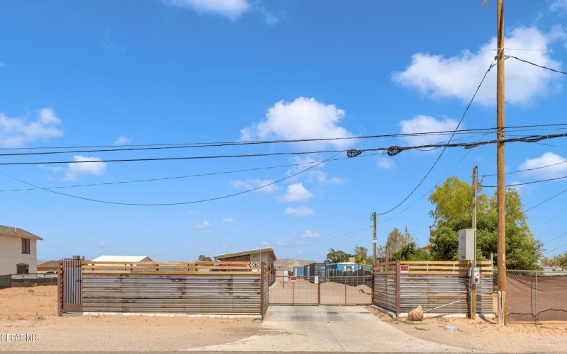 4878 Krag Street, El Paso, TX 79938, ,Residential Multi Family,En Venta,4878 Krag Street,924619