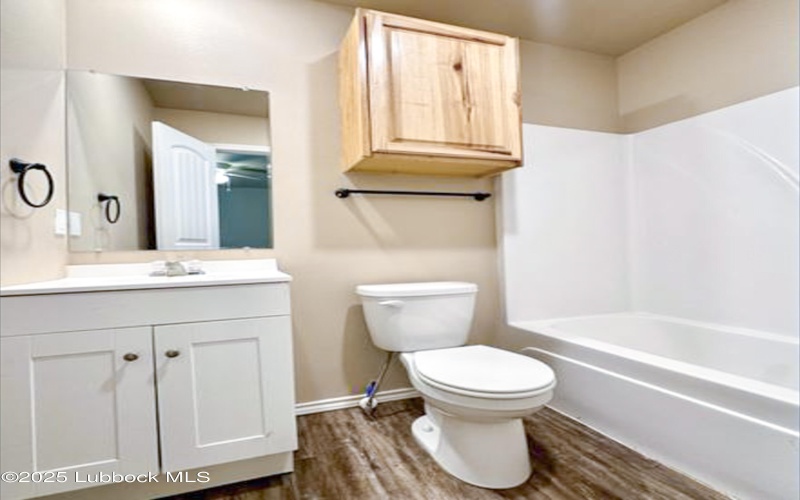 1706 Teak Avenue, Lubbock, TX 79403, 3 Habitaciones Habitaciones , ,2 BañosBaños,Residential Lease,En Alquiler,1706 Teak Avenue,202556328