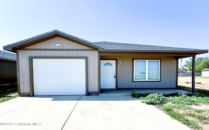 1706 Teak Avenue, Lubbock, TX 79403, 3 Habitaciones Habitaciones , ,2 BañosBaños,Residential Lease,En Alquiler,1706 Teak Avenue,202556328