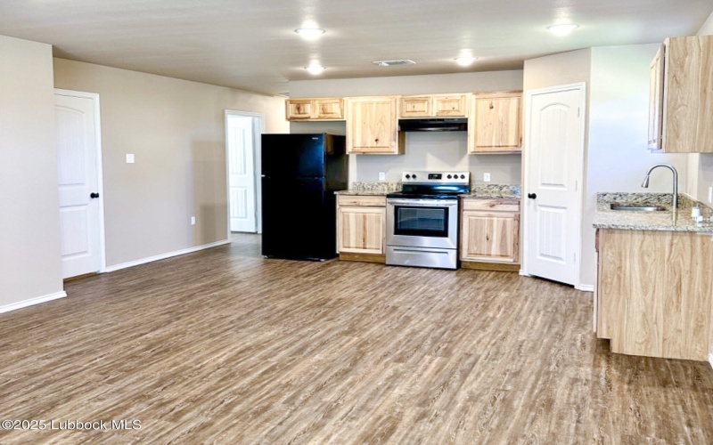 1706 Teak Avenue, Lubbock, TX 79403, 3 Habitaciones Habitaciones , ,2 BañosBaños,Residential Lease,En Alquiler,1706 Teak Avenue,202556328