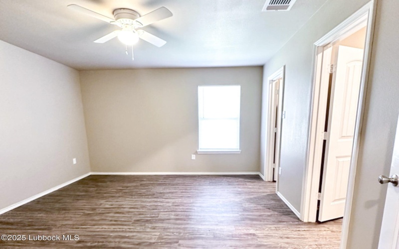1706 Teak Avenue, Lubbock, TX 79403, 3 Habitaciones Habitaciones , ,2 BañosBaños,Residential Lease,En Alquiler,1706 Teak Avenue,202556328