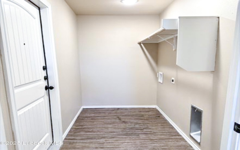 1706 Teak Avenue, Lubbock, TX 79403, 3 Habitaciones Habitaciones , ,2 BañosBaños,Residential Lease,En Alquiler,1706 Teak Avenue,202556328