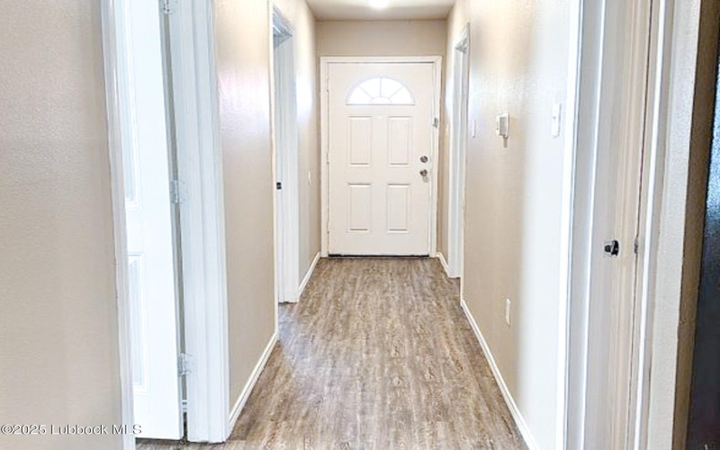 1706 Teak Avenue, Lubbock, TX 79403, 3 Habitaciones Habitaciones , ,2 BañosBaños,Residential Lease,En Alquiler,1706 Teak Avenue,202556328