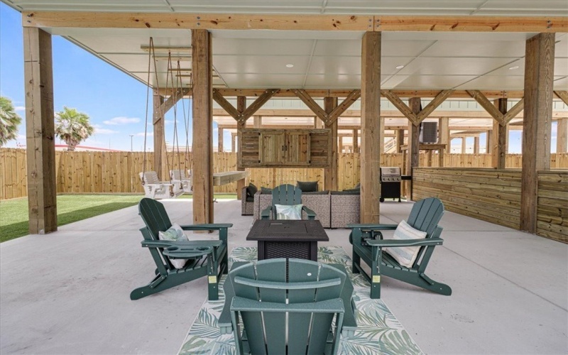 1911 Eskridge Road, Port Aransas, TX 78373, 4 Habitaciones Habitaciones , ,5 BañosBaños,Residential,En Venta,1911 Eskridge Road,460592