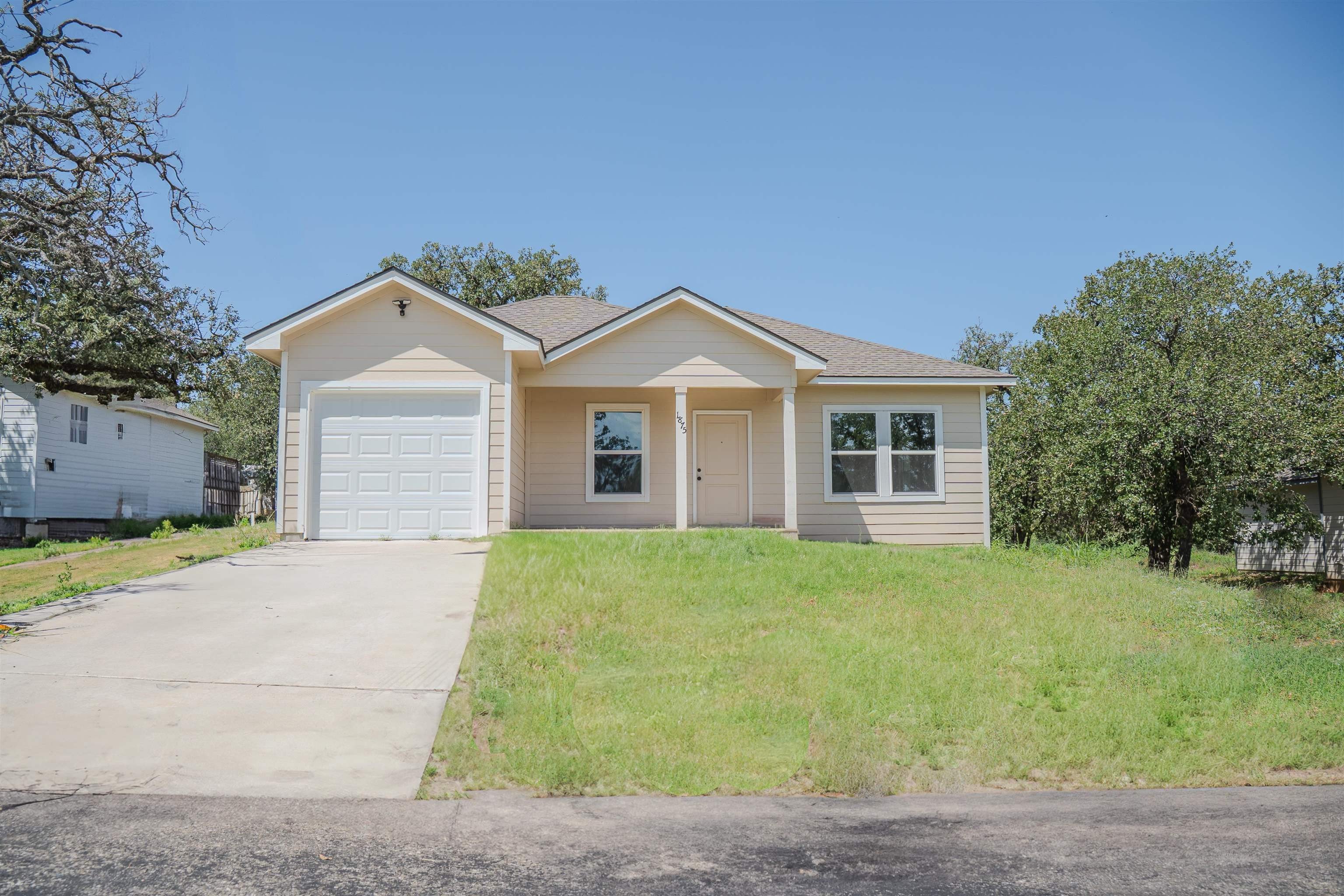 1875 Greenwood Lane, Kingsland, TX 78639, 3 Bedrooms Bedrooms, ,2 BathroomsBathrooms,Residential,For Sale,1875 Greenwood Lane,173863
