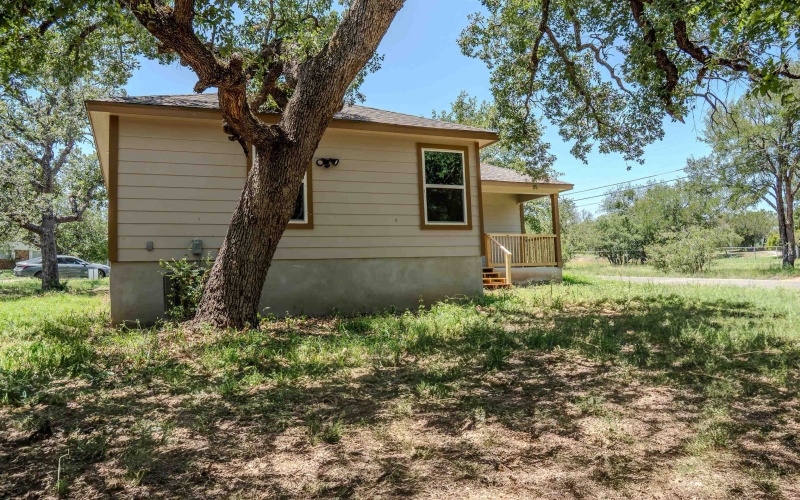 2220 McArthur Avenue, Kingsland, TX 78639, 3 Bedrooms Bedrooms, ,2 BathroomsBathrooms,Residential,For Sale,2220 McArthur Avenue,173864