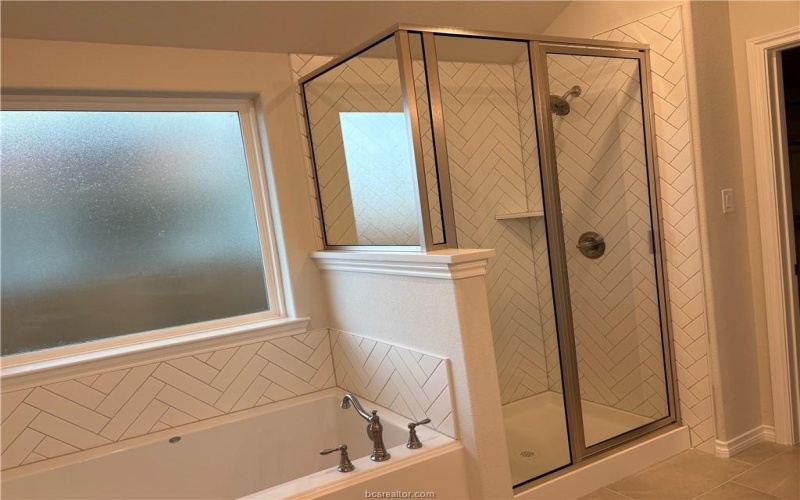 6204 Southern Cross Drive, College Station, TX 77845, 4 Bedrooms Bedrooms, ,2 BathroomsBathrooms,Residential,For Sale,6204 Southern Cross Drive,24011452