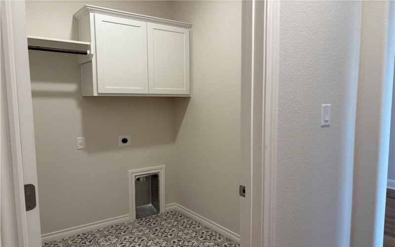 6204 Southern Cross Drive, College Station, TX 77845, 4 Bedrooms Bedrooms, ,2 BathroomsBathrooms,Residential,For Sale,6204 Southern Cross Drive,24011452