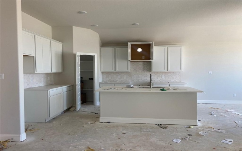 6204 Southern Cross Drive, College Station, TX 77845, 4 Bedrooms Bedrooms, ,2 BathroomsBathrooms,Residential,For Sale,6204 Southern Cross Drive,24011452