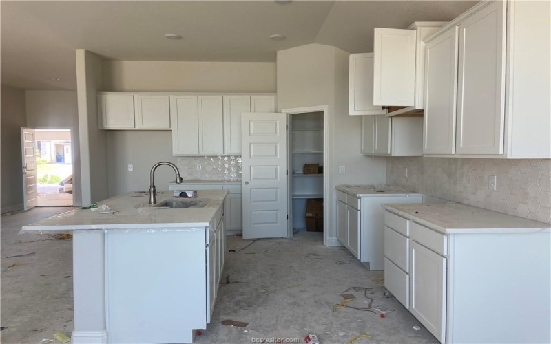 6204 Southern Cross Drive, College Station, TX 77845, 4 Bedrooms Bedrooms, ,2 BathroomsBathrooms,Residential,For Sale,6204 Southern Cross Drive,24011452