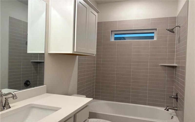 6204 Southern Cross Drive, College Station, TX 77845, 4 Bedrooms Bedrooms, ,2 BathroomsBathrooms,Residential,For Sale,6204 Southern Cross Drive,24011452