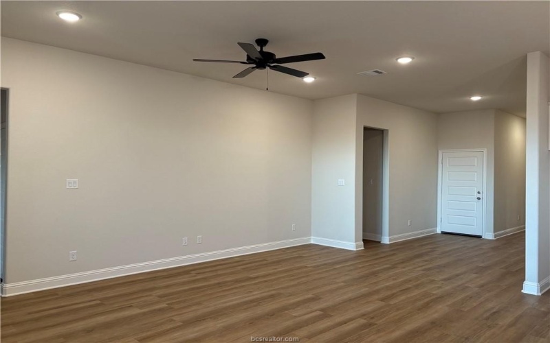 6204 Southern Cross Drive, College Station, TX 77845, 4 Bedrooms Bedrooms, ,2 BathroomsBathrooms,Residential,For Sale,6204 Southern Cross Drive,24011452