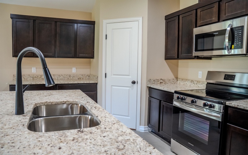 2182 McArthur Avenue, Kingsland, TX 78639, 3 Bedrooms Bedrooms, ,2 BathroomsBathrooms,Residential,For Sale,2182 McArthur Avenue,173866