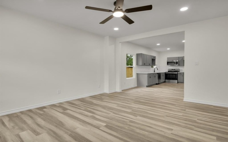 3526 Elsie Faye Heggins Street, Dallas, TX 75210, 3 Bedrooms Bedrooms, ,2 BathroomsBathrooms,Residential,For Sale,3526 Elsie Faye Heggins Street,20968233