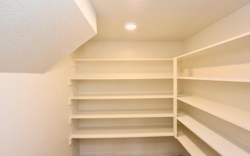 2609 Donella Drive, Denton, TX 76207, 5 Bedrooms Bedrooms, ,3 BathroomsBathrooms,Residential,For Sale,2609 Donella Drive,20969593