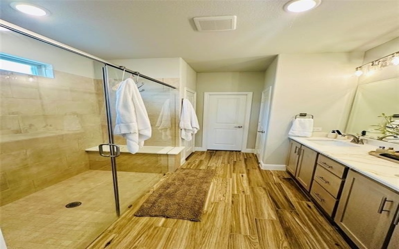 1227 Glasbury Glen Way, Forney, TX 75126, 4 Bedrooms Bedrooms, ,3 BathroomsBathrooms,Residential Lease,For Rent,1227 Glasbury Glen Way,20970037